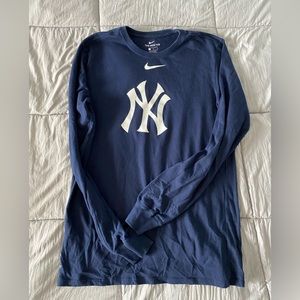Nike Dri Fit New York Yankees long sleeve